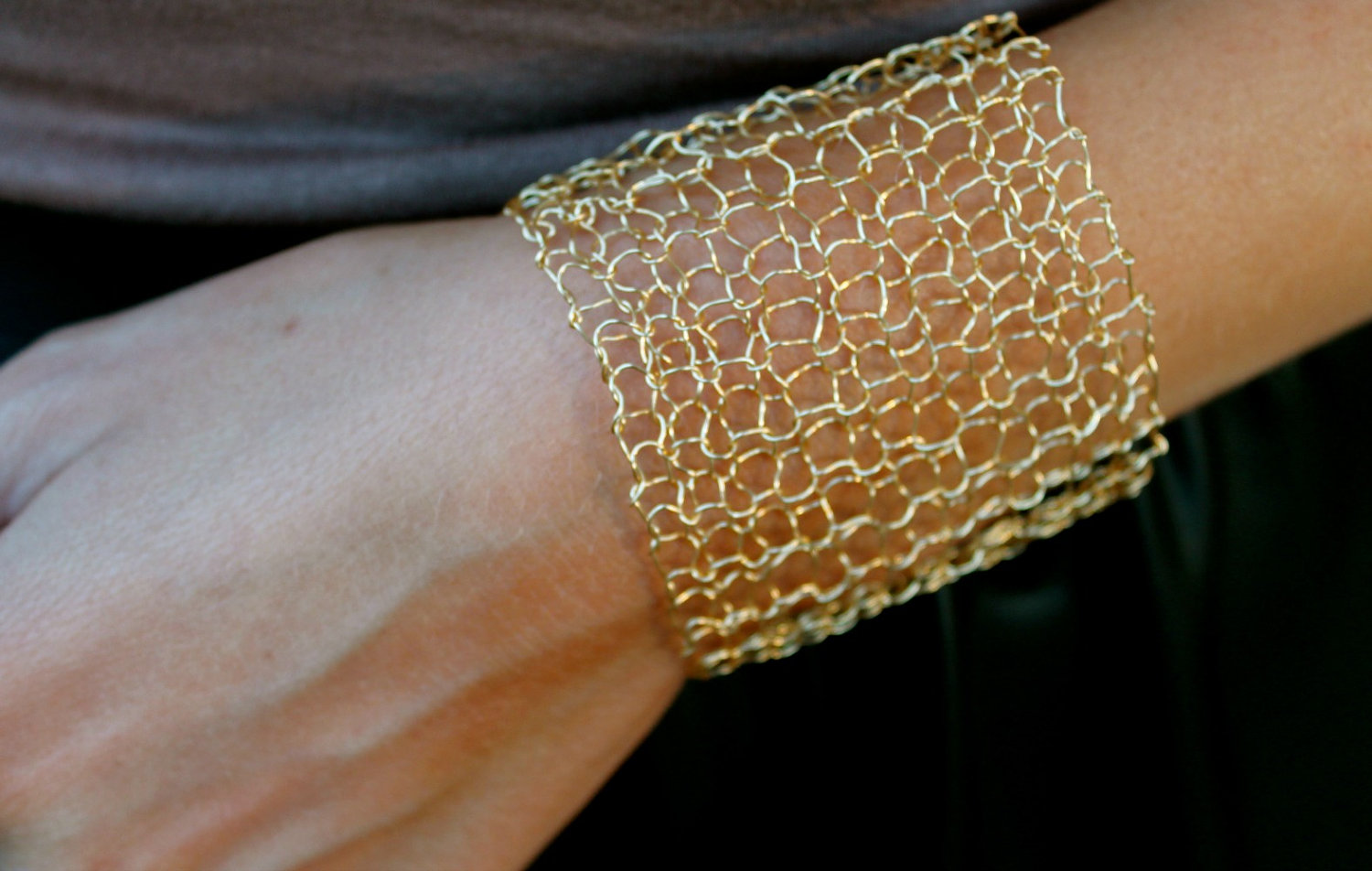 Simple Wide Gold Cuff Bracelet Sexy Metallic Wire Mesh Gold Wire Hand